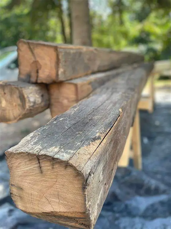 bontott tölgyfa gerenda alapanyag, rusztikus étkezőasztalnak